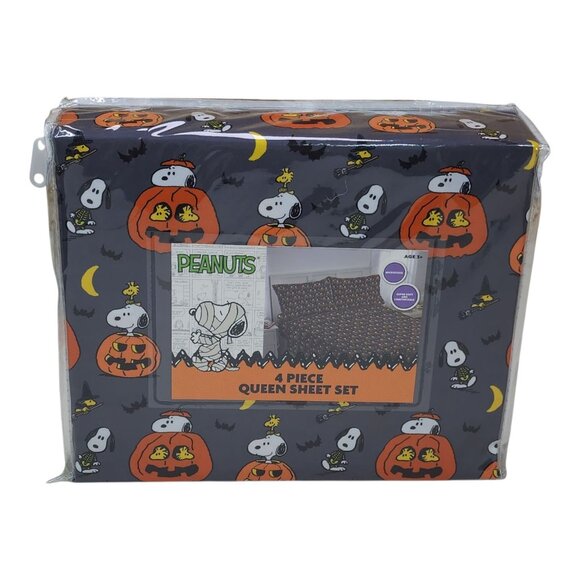 Peanuts 4 Piece Queen Sheet Set With Halloween Snoopy & Pumpkin Design Fall - Picture 1 of 9